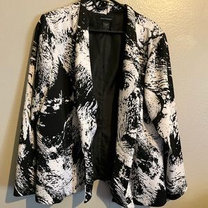 Black and White Print Blazer
